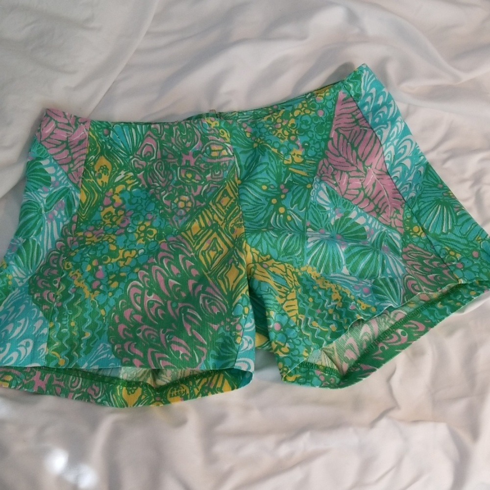 Lilly Pulitzer 4" inseam shorts
